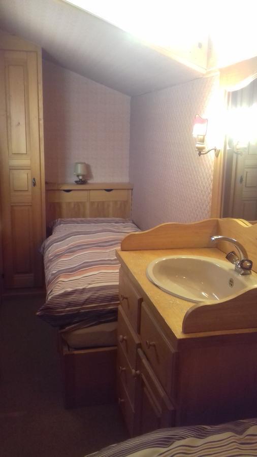 Apartment Authentic 2 Bedroom *
