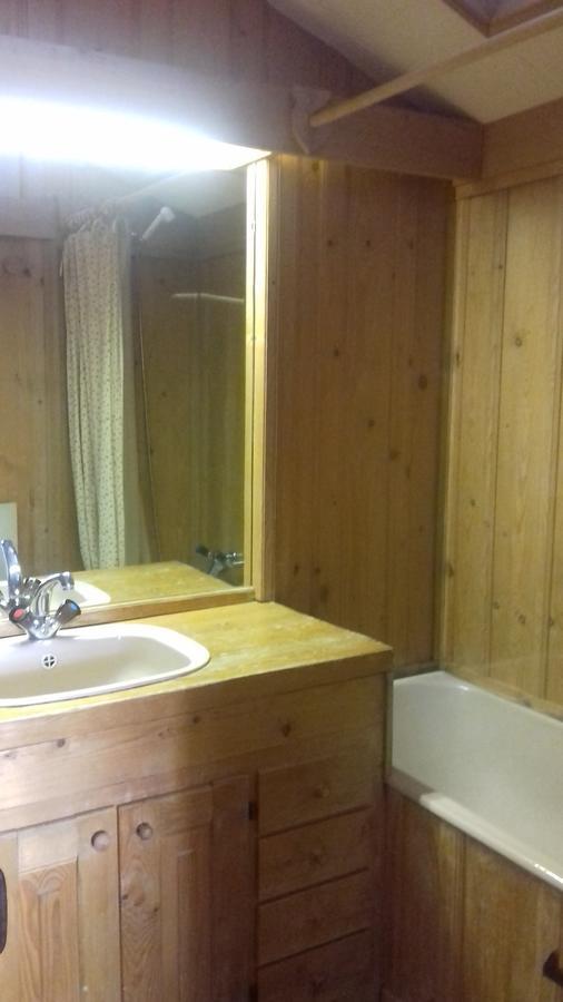 Authentic 2 Bedroom Apartment *